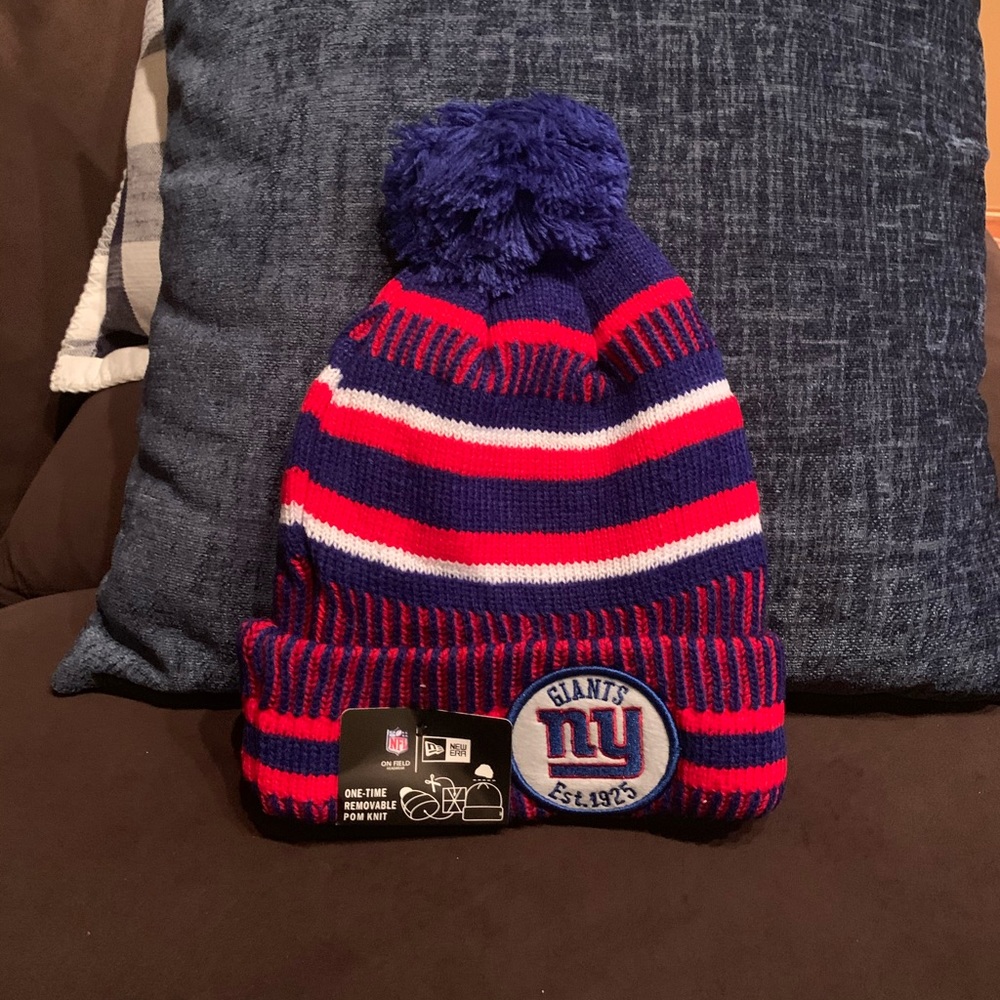 PRICE IS FIRM Brand new New York Giants beanie